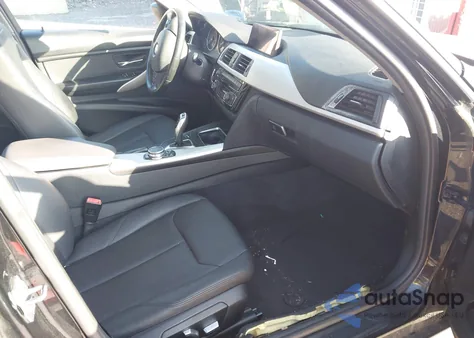 2016 BMW 320 xDrive z USA, uszkodzony, nr VIN WBA8E5G56GNU19158